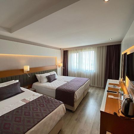 รามาดา บาย วินด์แฮม กีเรซุน ปิราซิซ Hotel Piraziz ภายนอก รูปภาพ