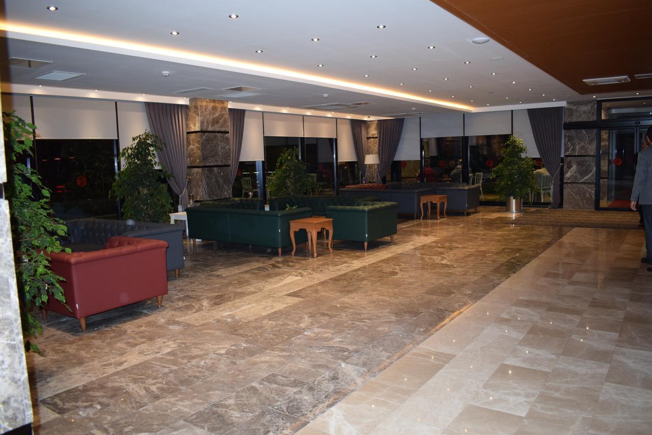 รามาดา บาย วินด์แฮม กีเรซุน ปิราซิซ Hotel Piraziz ภายนอก รูปภาพ